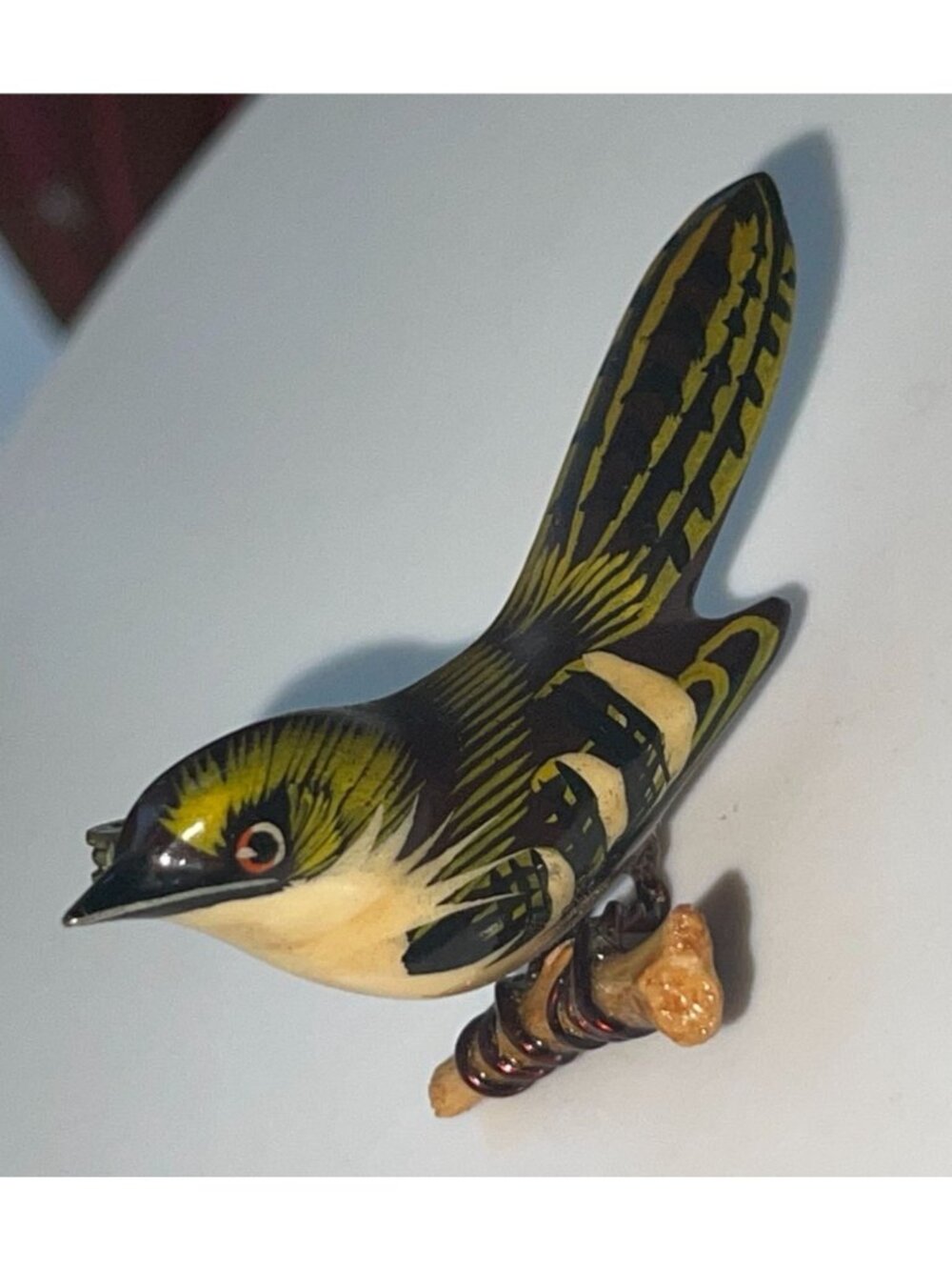 Takahashi Hand-Carved & Painted Green Wren Bird Brooch Pin Lacquered Wood On Bra